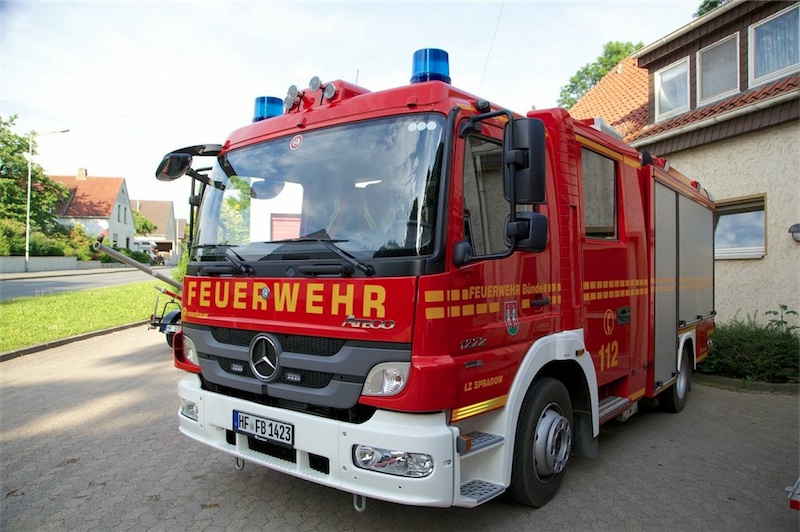 Löschfahrzeug LF10 Löschfahrzeug LF10